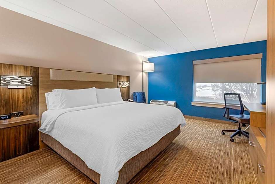 Holiday Inn Express Chicago-Downers Grove By IHG