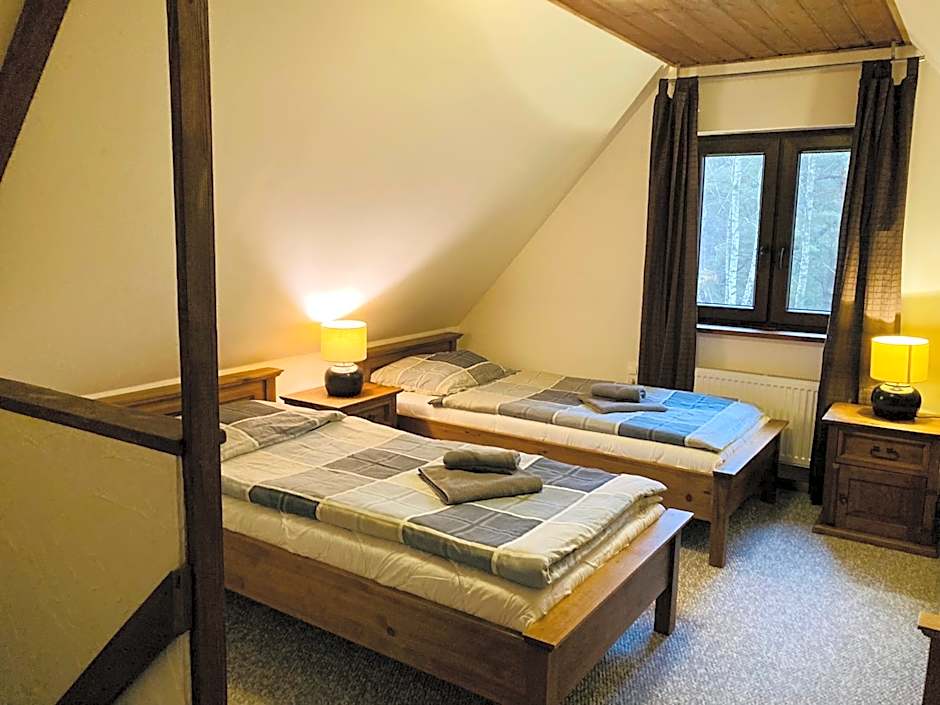 Modryna - Modrzewiowy Dom