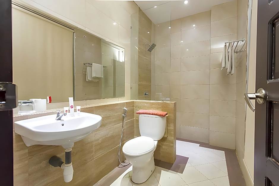 OYO 663 Hotel Sejati