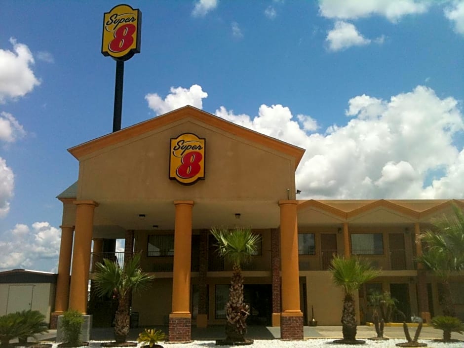 Super 8 by Wyndham Breaux Bridge