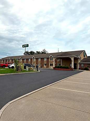 Quality Inn I-74 Batesville