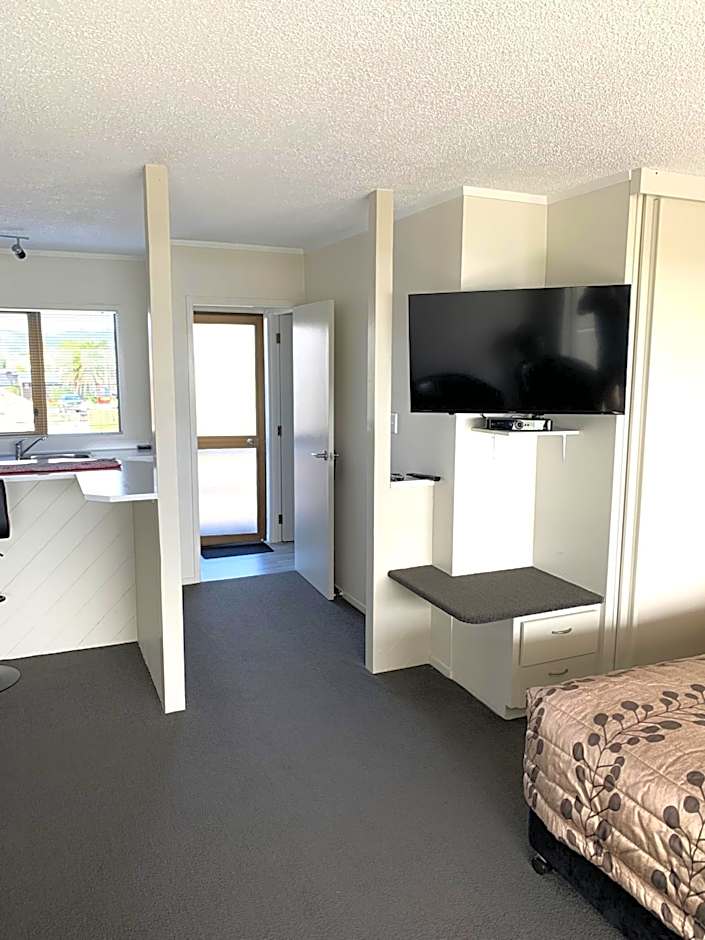 The Oceanside Motel