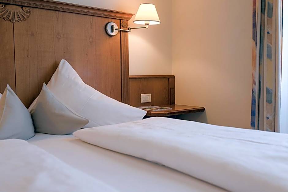 Hotel Mandelhof ***S