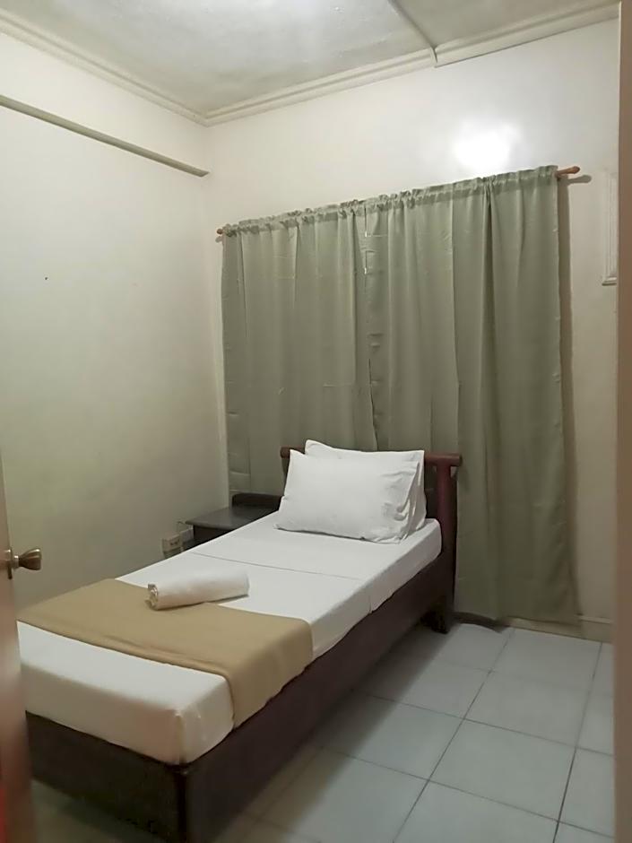 RedDoorz at Casa Marabella Villamonte Bacolod City