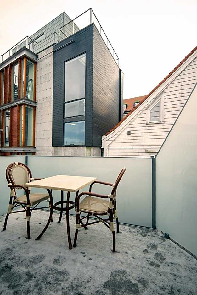 Home Again Apartments Nygata 1