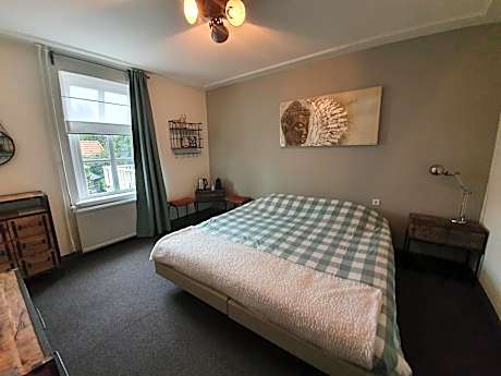 Deluxe Queen Room with Two Queen Beds