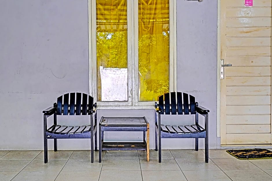 OYO 91329 Guest House Le-banon Syariah