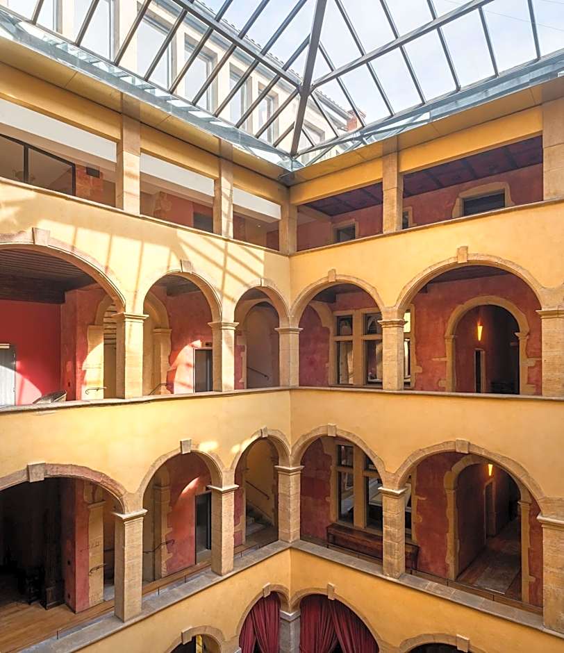 Cour des Loges Lyon, a Radisson Collection Hotel