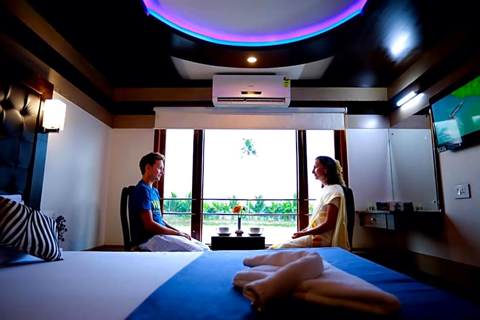 Indiavacationz Houseboats