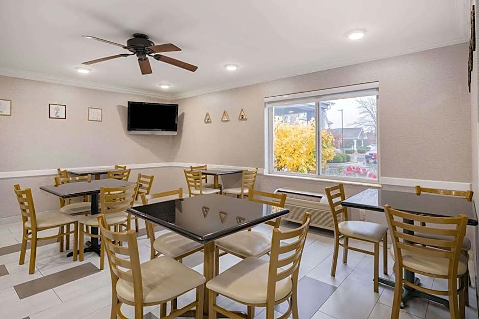 Baymont by Wyndham Gurnee