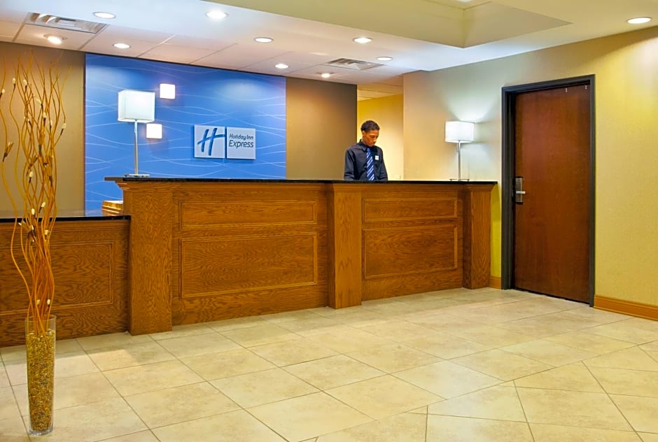 Holiday Inn Express Hotel & Suites Chicago South Lansing, an IHG Hotel