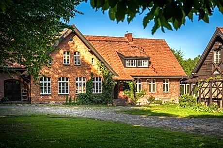 Dom Gościnny Stara Szkoła