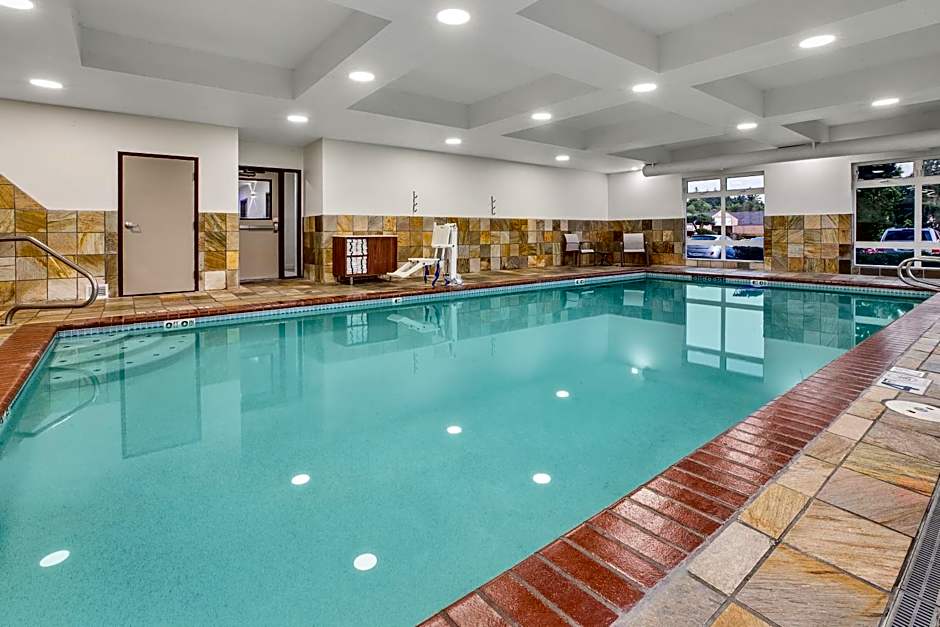 Holiday Inn Express Hotel & Suites Tacoma By IHG