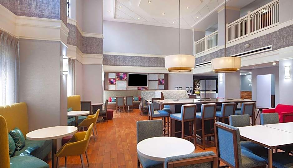 Hampton Inn & Suites Atlanta-Airport North