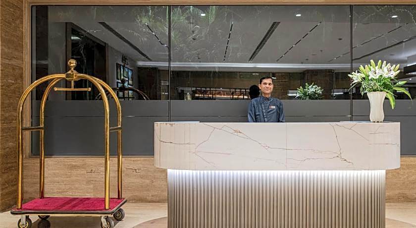 Express Inn The Business Luxury Hotel