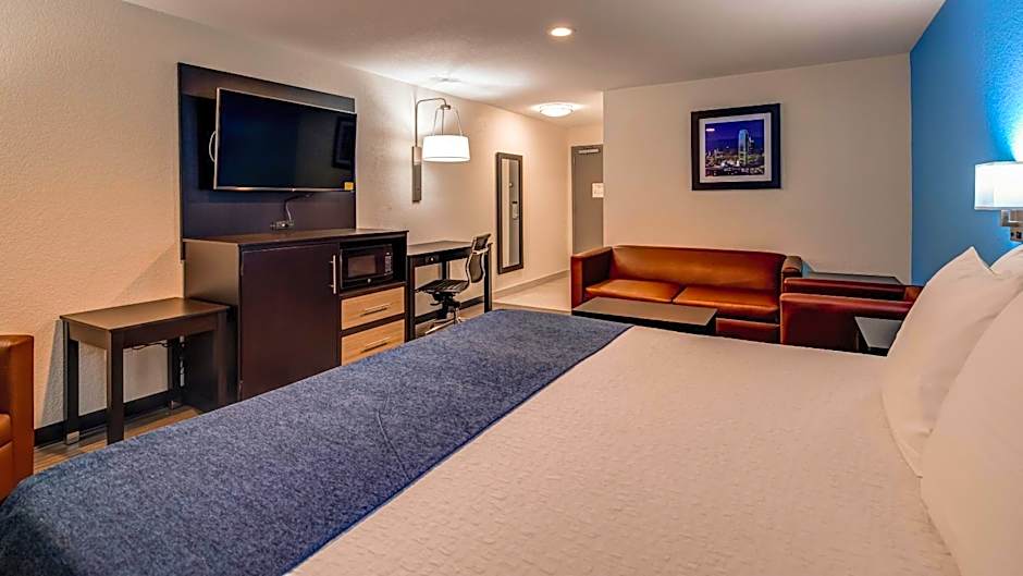 SureStay Plus Hotel by Best Western Humble