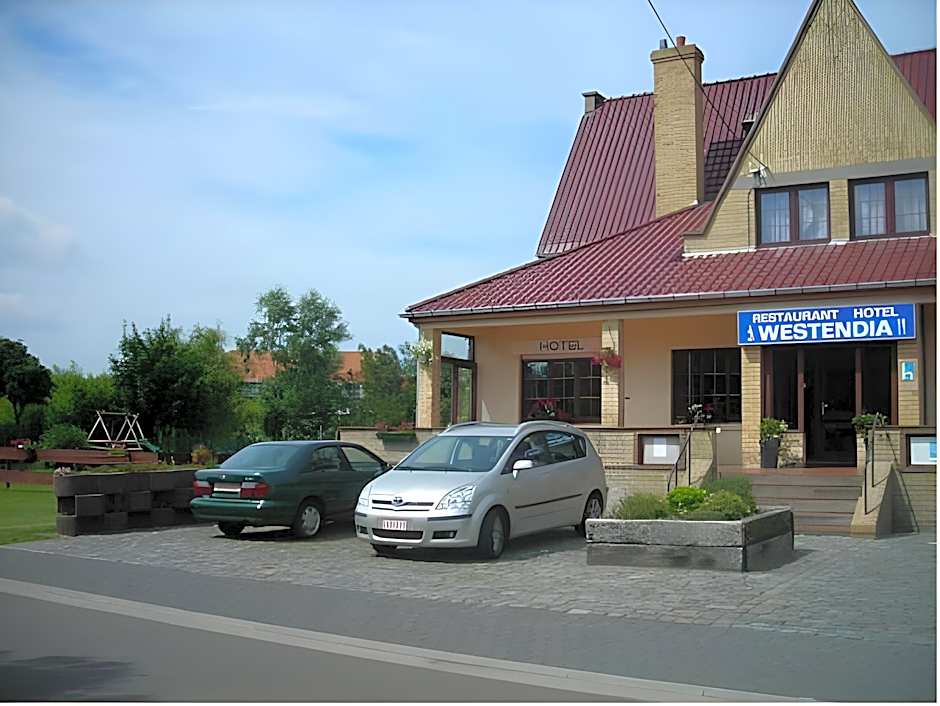 Hotel Westendia and Free Parking Top Breakfast