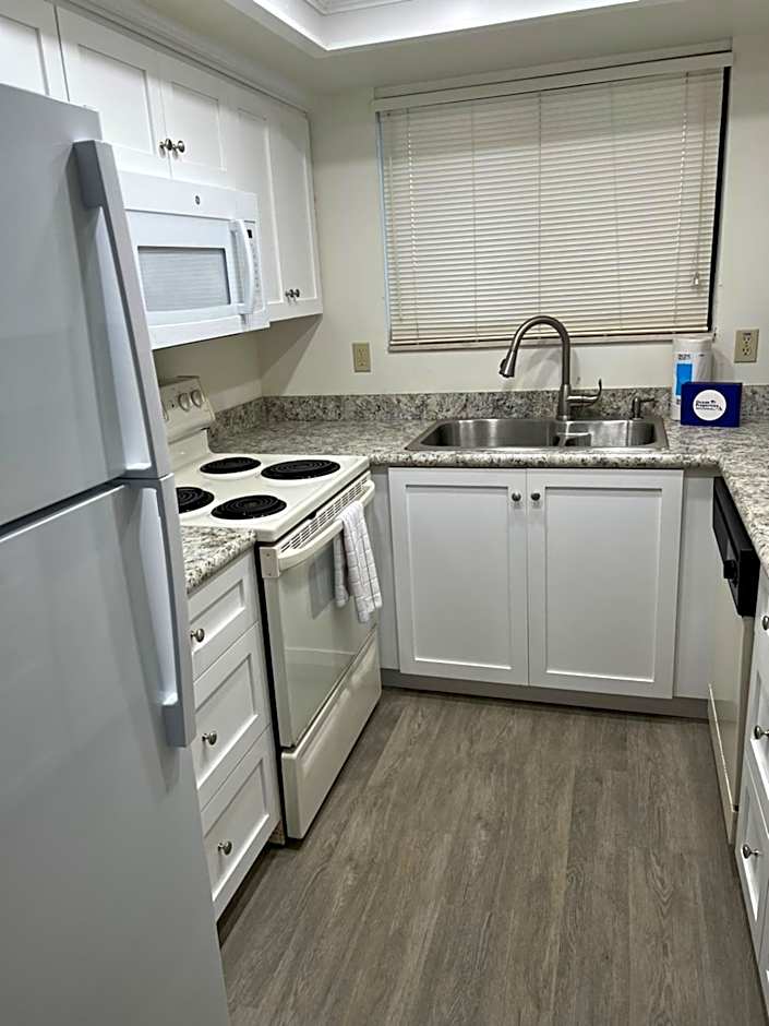 Coastal Condo on the beach at Ocean Trillium #501