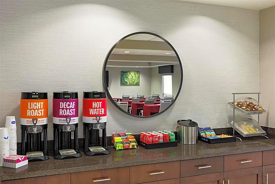 Hampton Inn By Hilton & Suites Pittsburgh/Harmarville