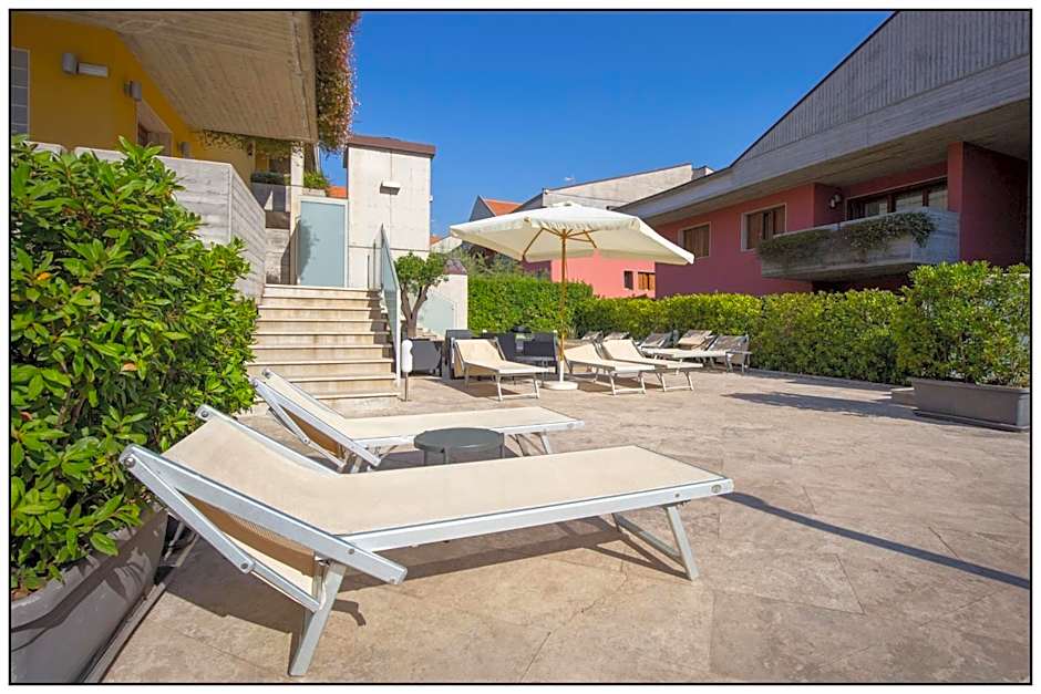 Catania Hills Residence