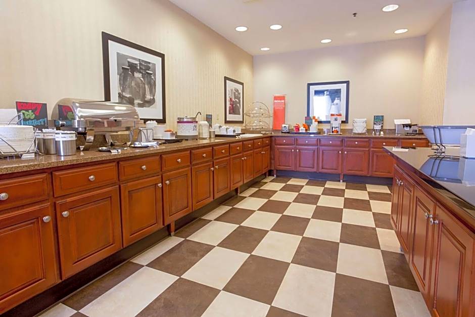 Spark by Hilton St. Louis Southwest