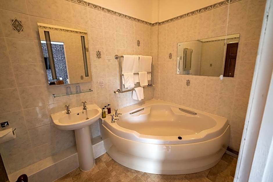 Broom Hall Country Hotel