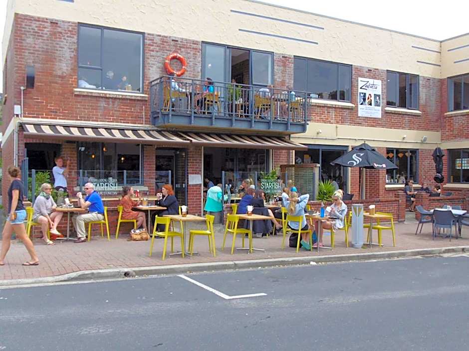 Rosemount B&B by the Sea St Clair