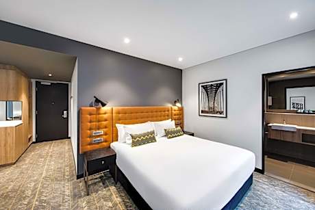 Queen Room - Disability Access