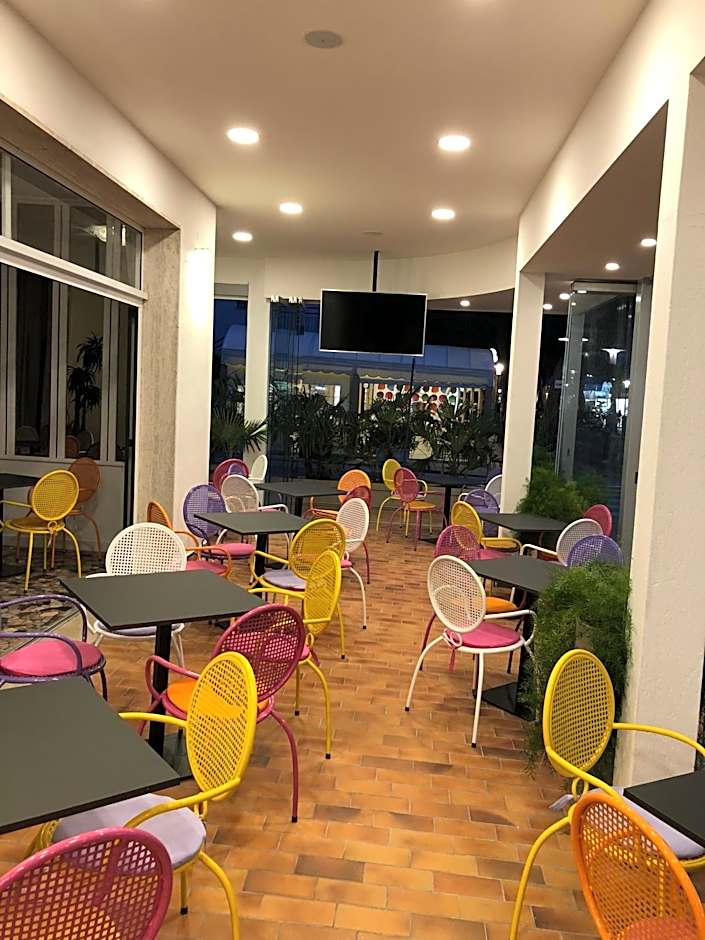 Hotel Marlisa Pier