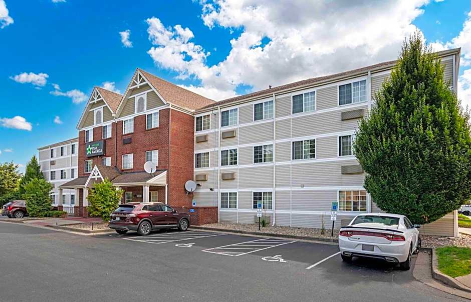 Extended Stay America Suites - Cincinnati - Blue Ash - Reed Hartman