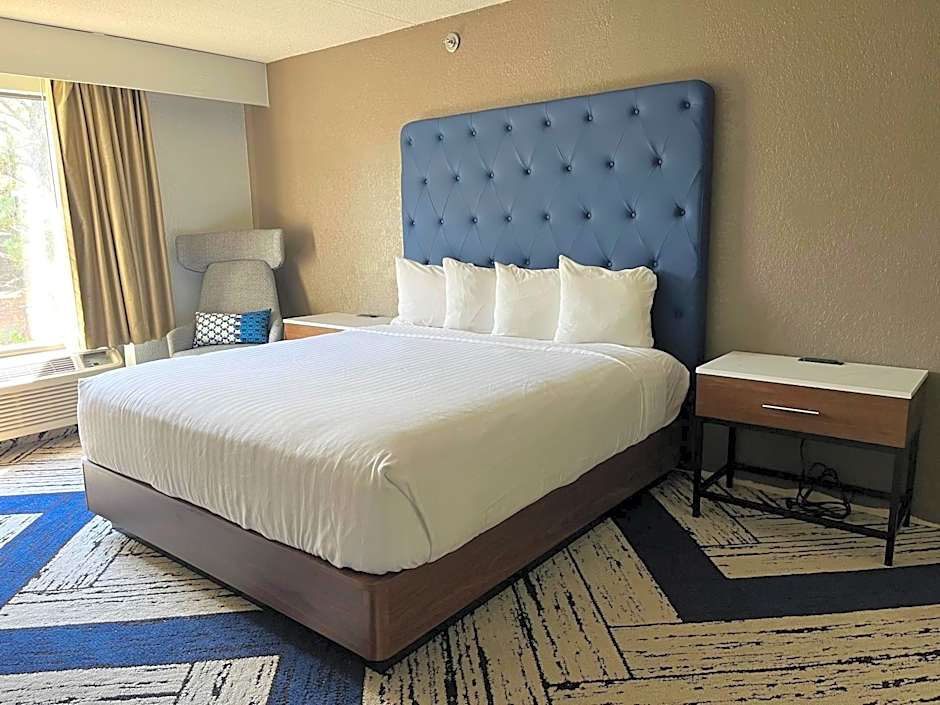Sky Point Hotel & Suites - Atlanta Airport