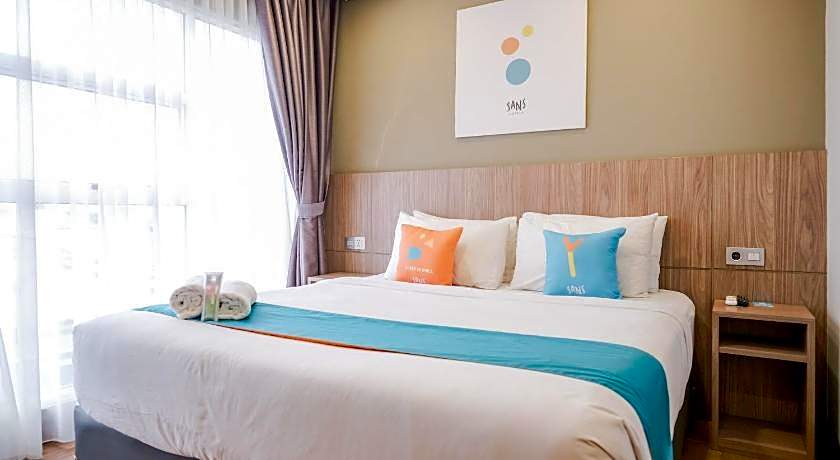 Sans Hotel Puri Indah Jakarta