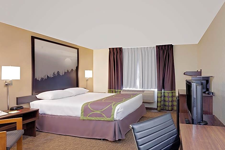 Super 8 by Wyndham Lebanon
