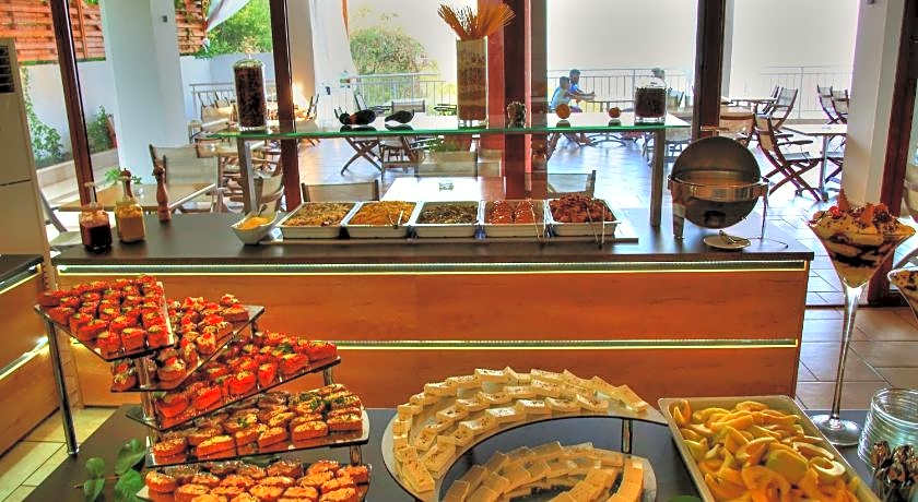 Maranton Beach Hotel