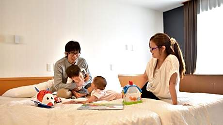 Hollywood Twin Room (2 beds) - Non-Smoking