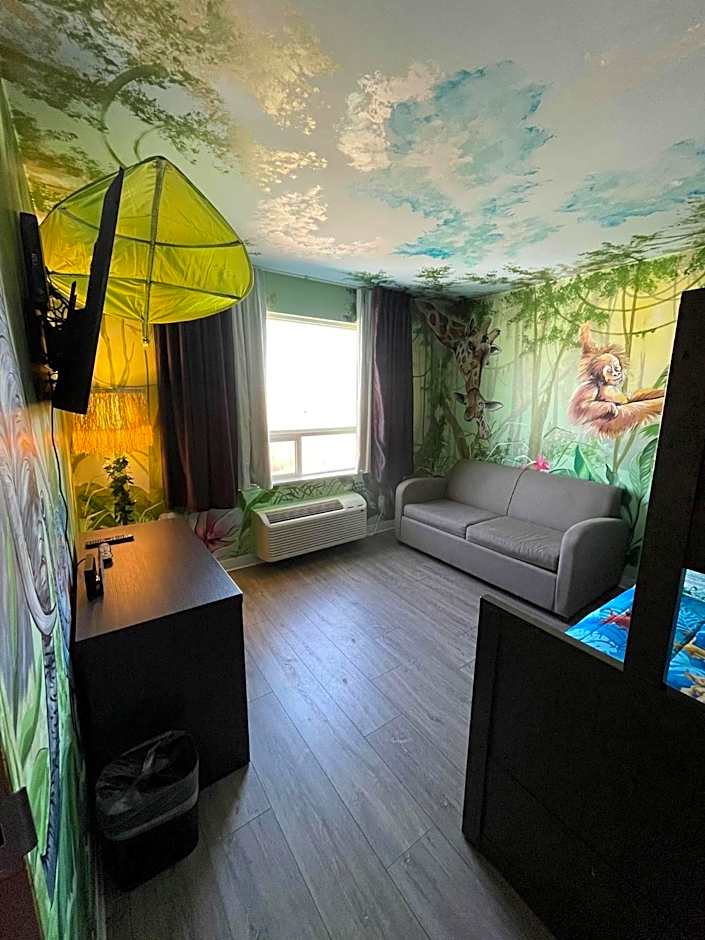 Super 8 by Wyndham Winnipeg East MB