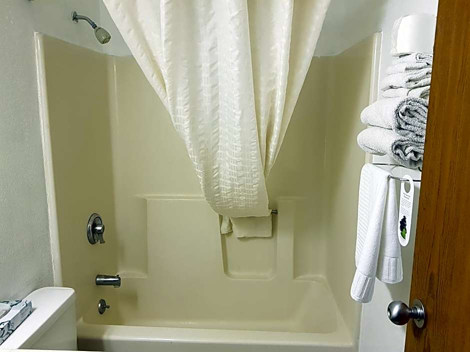 Le Mars Inn and Suites