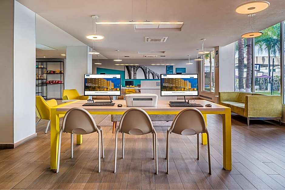 City Express Suites by Marriott Queretaro