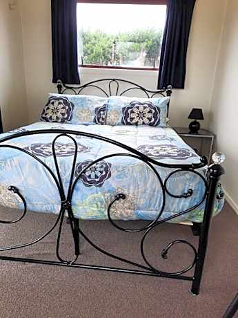 Glenavys Waitaki River Motor Camp