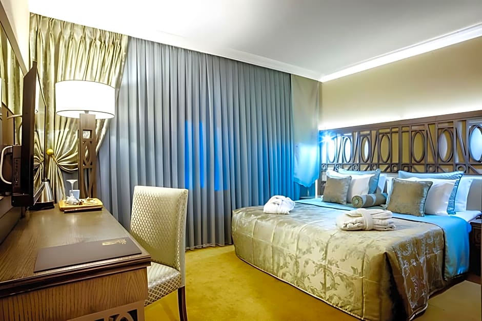 Cadence Design Hotel