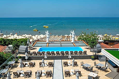 Simus Beach Hotel