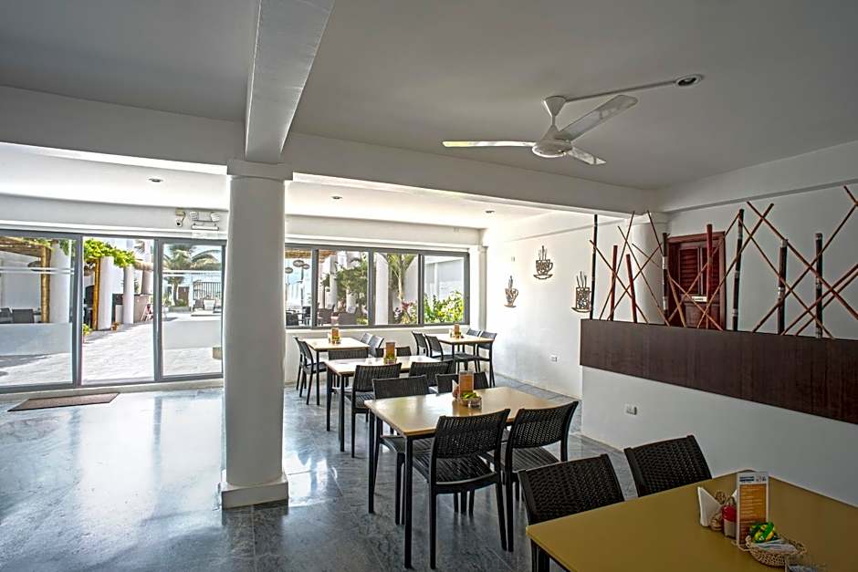 Hotel La Ría Playas