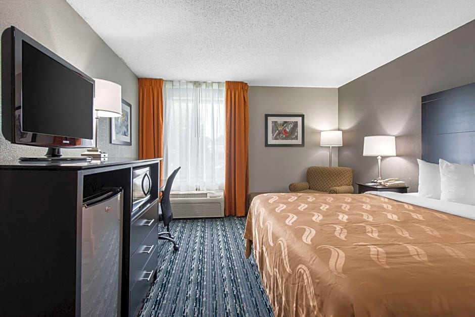 Quality Inn & Suites Brownsburg - Indianapolis West