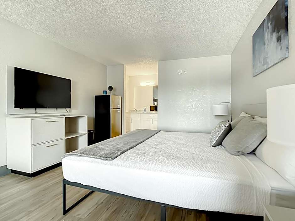 Stayable Suites Kissimmee West