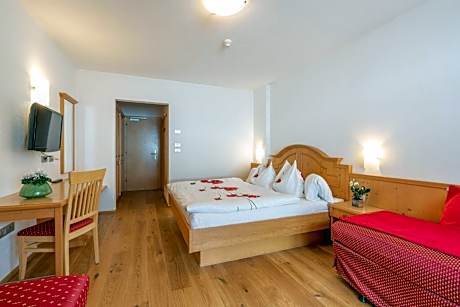 Triple Room with Balcony