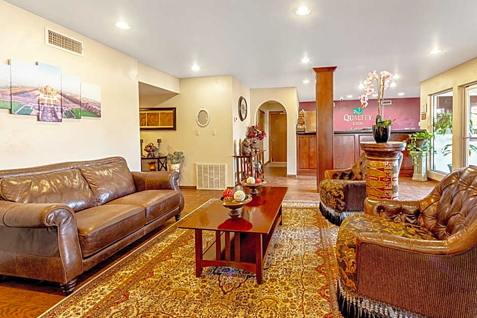 Quality Inn Three Rivers