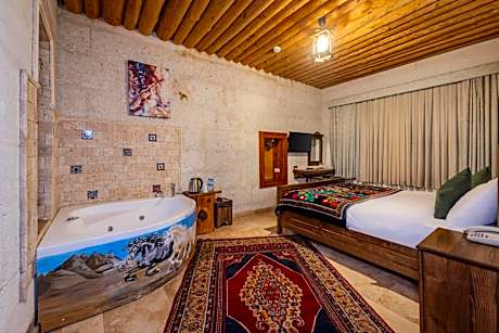 Queen Room with Spa Bath