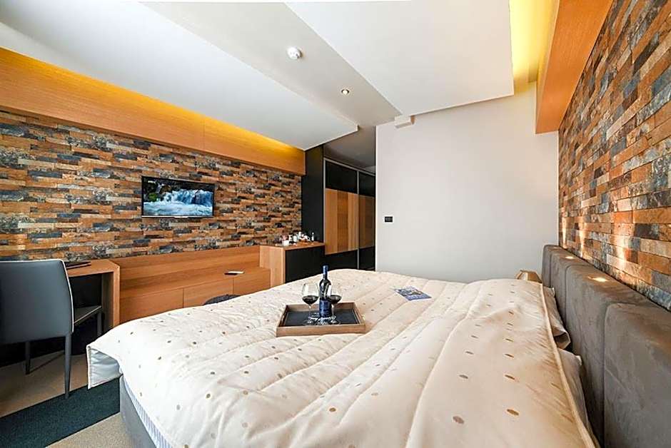 Hotel Kraljevi Čardaci