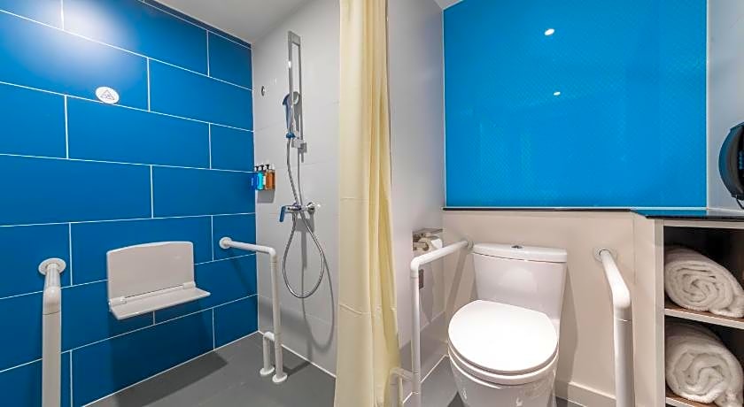 Holiday Inn Express Ningbo City Center By IHG