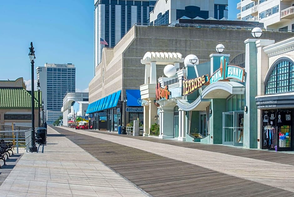 Atlantic Motor Inn Near Boardwalk